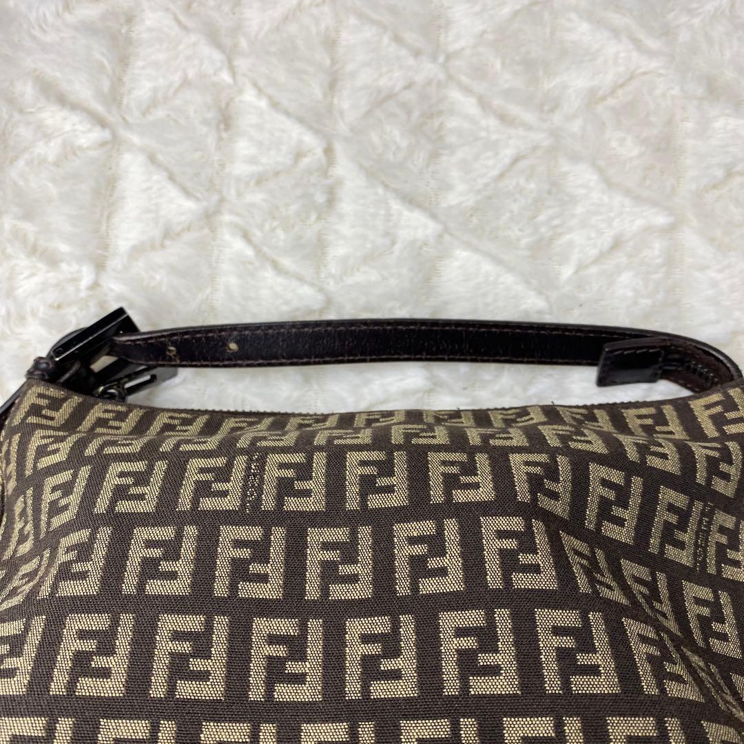 FENDI FFロゴ ハンドバッグ ブラウン
