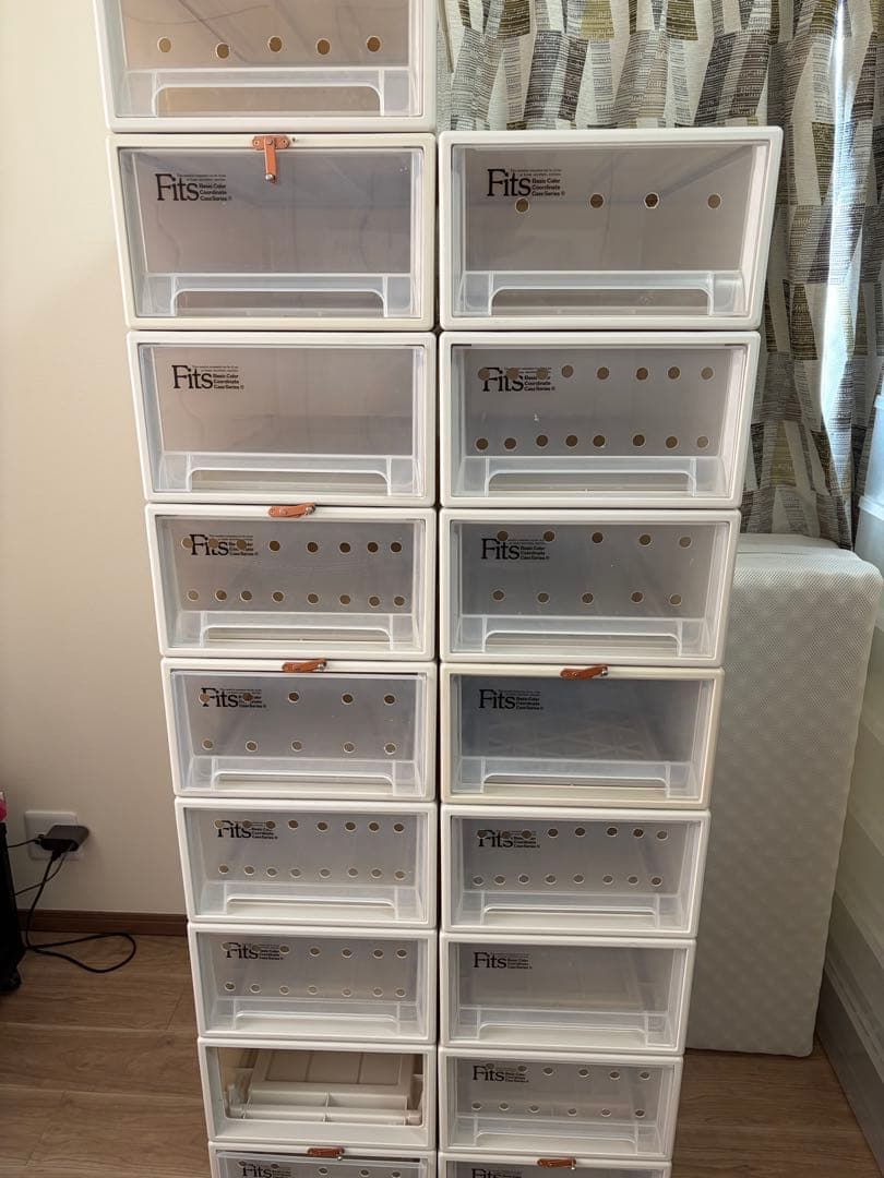 まとめ売り可能・バラ売り可能】 スネークラック Fits 衣装ケース