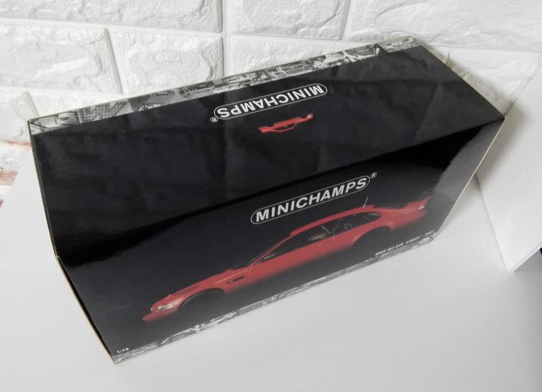 《ミニカー》★BMW『M3 GTR'STREET'2001』1/18☆深い赤色