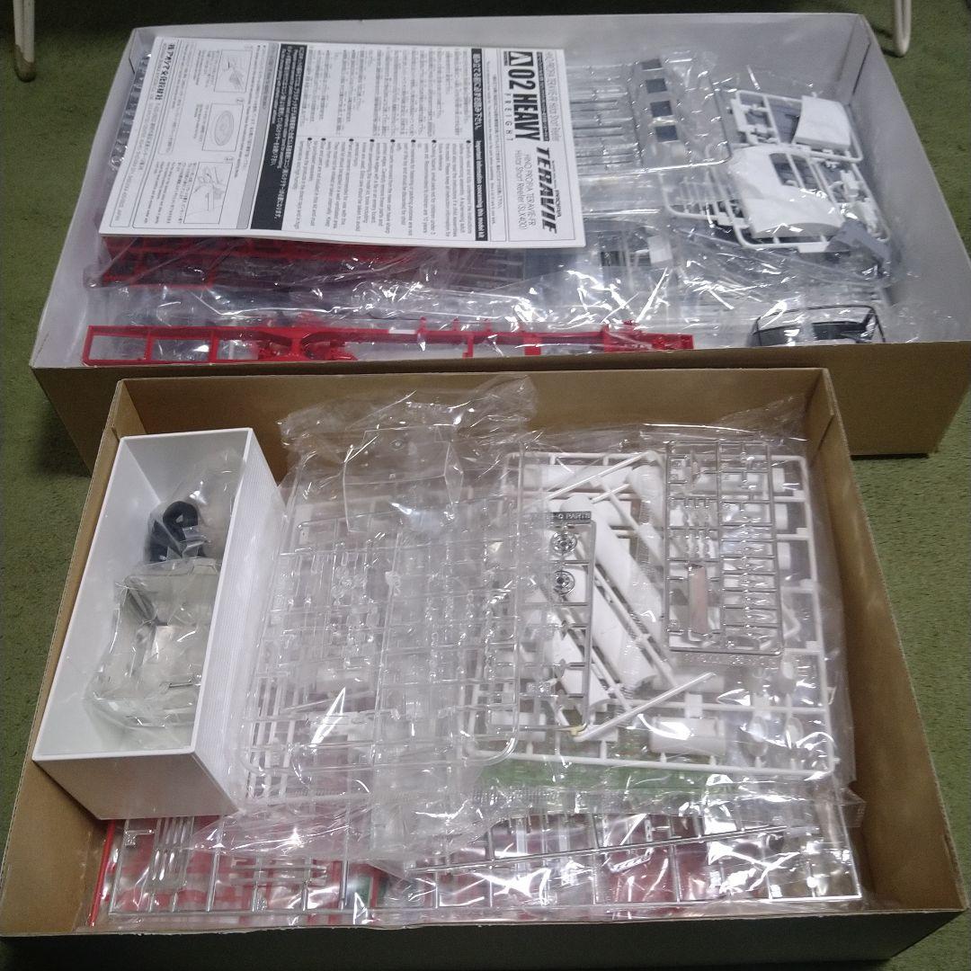 アオシマ　1/32デコトラプラモデル　ヘビーフレイト　プロフィア　京洛運輸セット