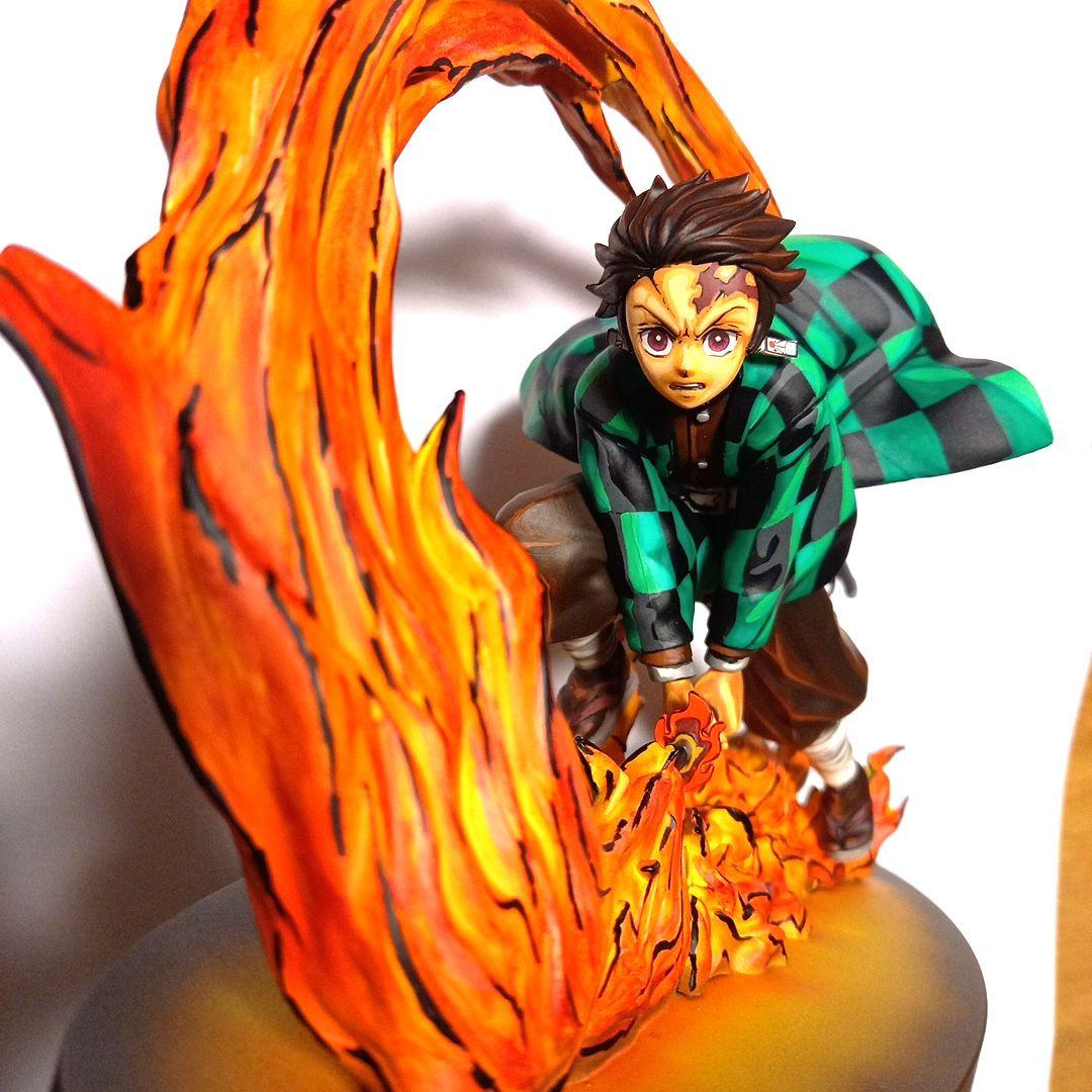 鬼滅の刃 竈門炭治郎 フィギュア リペイント 2次元彩色 ヒノカミ神楽