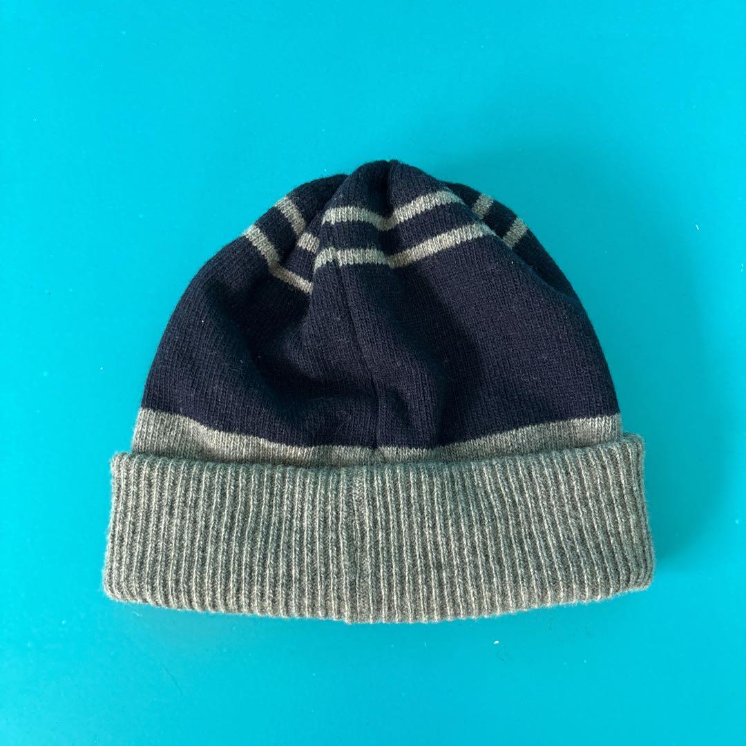 ヴィヴィアンウエストウッド ニット帽と手袋のセット ネイビーとグレー A11