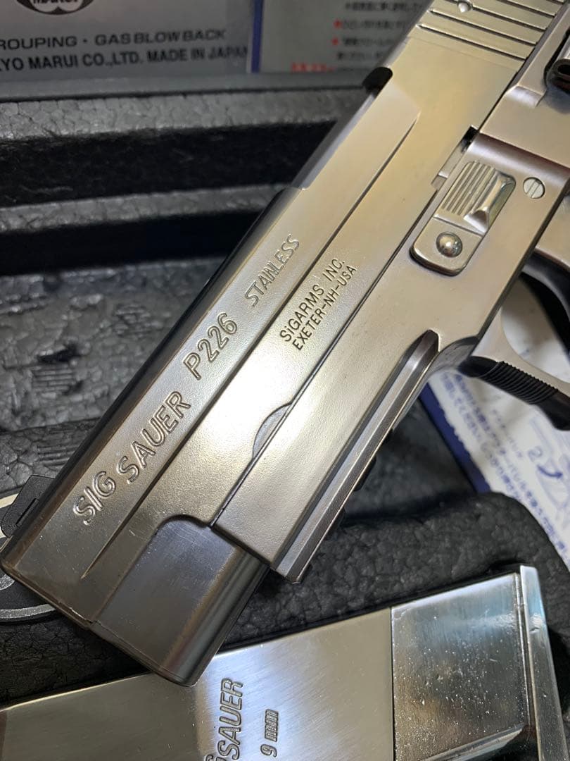 絶版　概ね美品　東京マルイ SIG シグ P226R クロームステンレス 管51