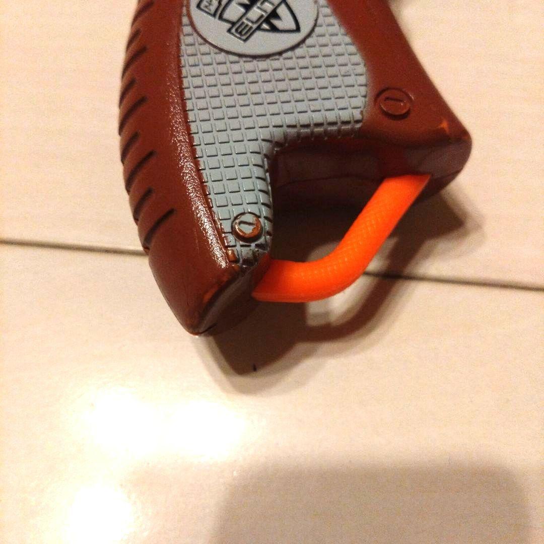 Nerf Zombie Strike トイガン オレンジ/イエロー