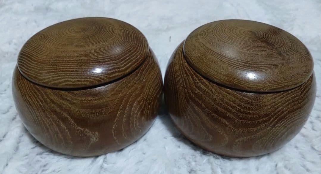 【囲碁】本蛤碁石　那智黒石8.3/8.5ミリ　28号　栗碁笥