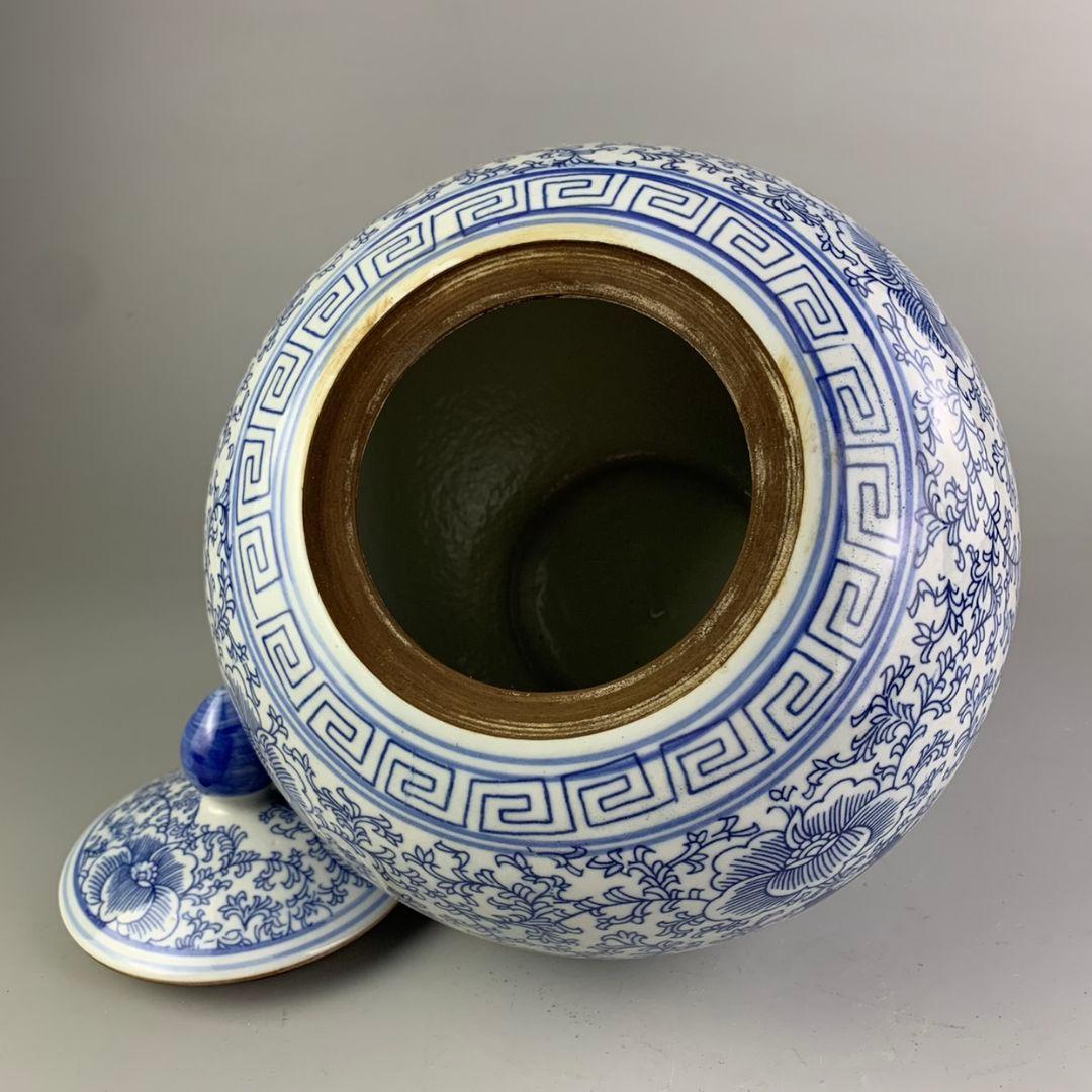 青花喜字円缶茶缶 貯蔵缶 景徳鎮 陶磁器 装飾品 現代工芸品 美術品 置物