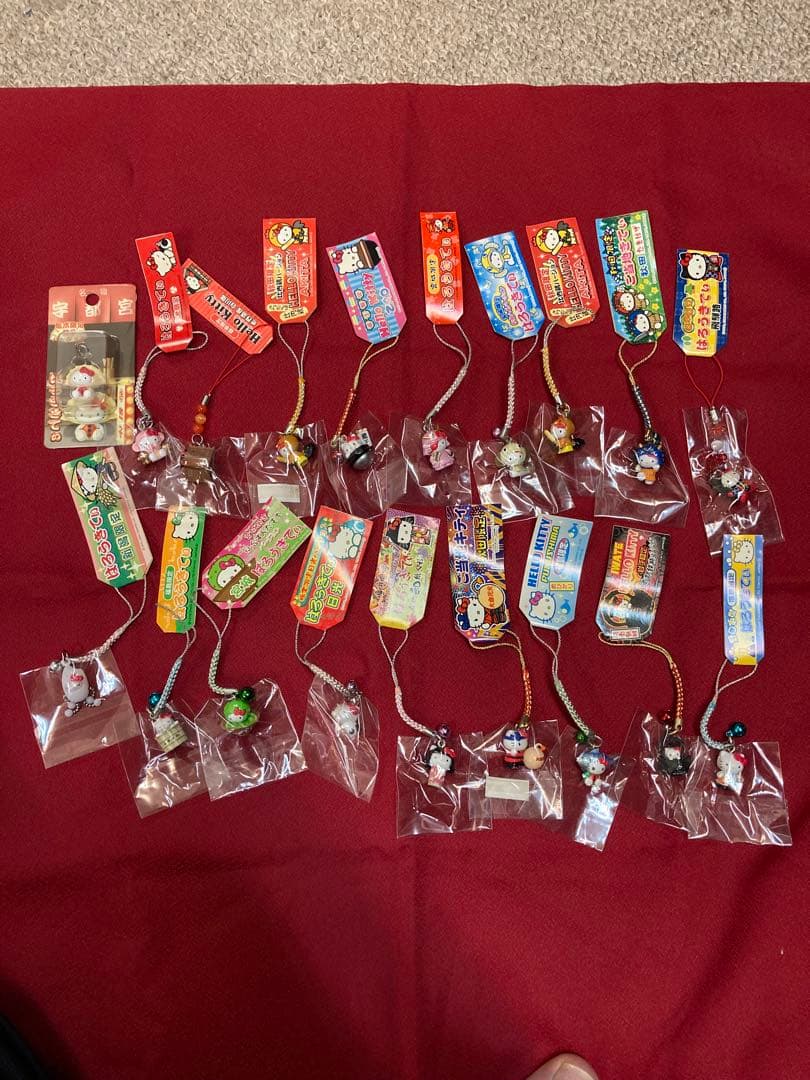 ご当地キティ 根付け ストラップ　まとめ売り