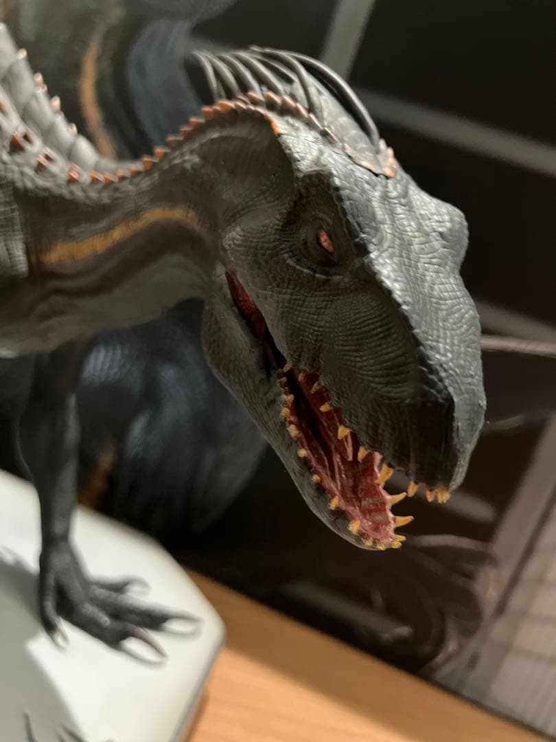 W-DRAGON インドラプトル スタチュー フィギュア ジュラシックワールド