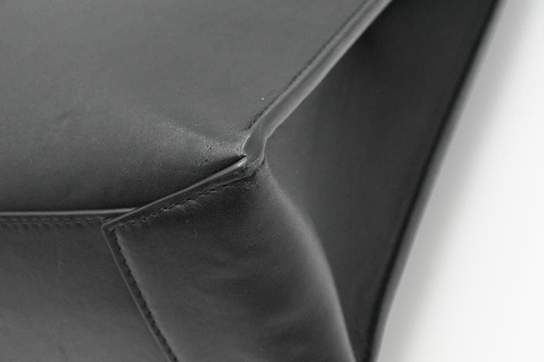 【ユニセックス】LOEWE　ロエベ　ビジネスバッグ　ハンドバッグ