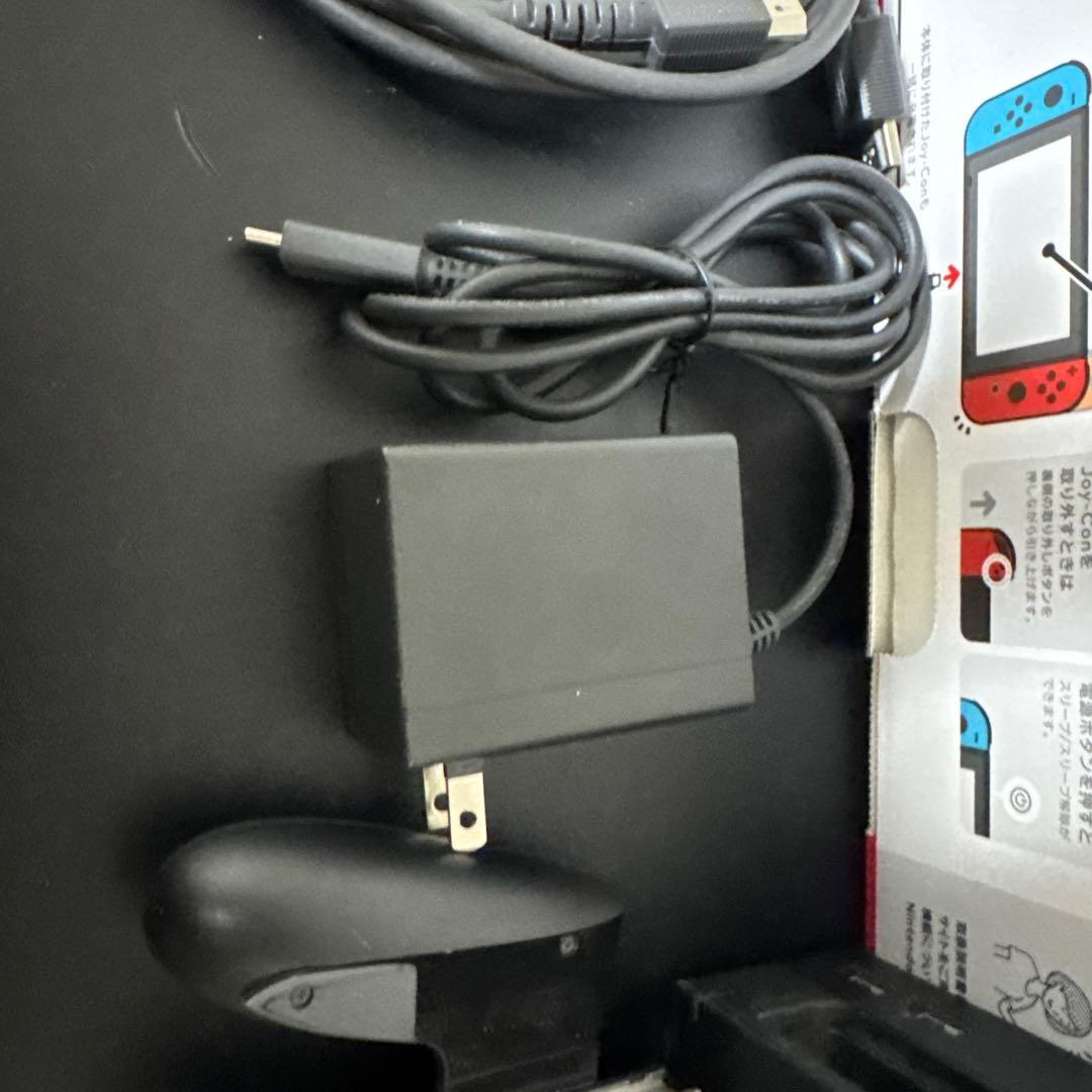 Nintendo Switch 本体（ドックは充電不可）