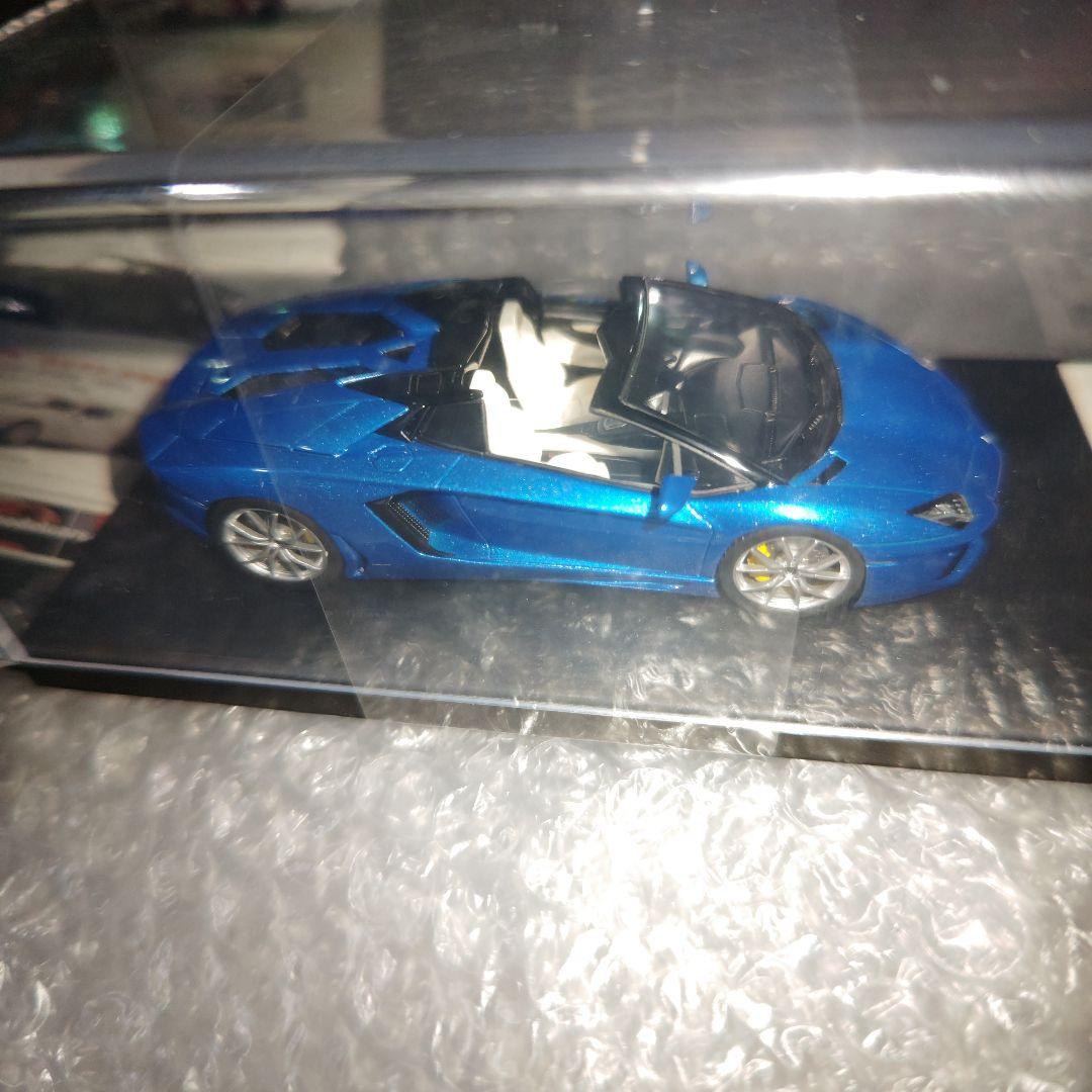 1/43　アイドロン　LP700-4　ロードスター　アヴェンタドール　青