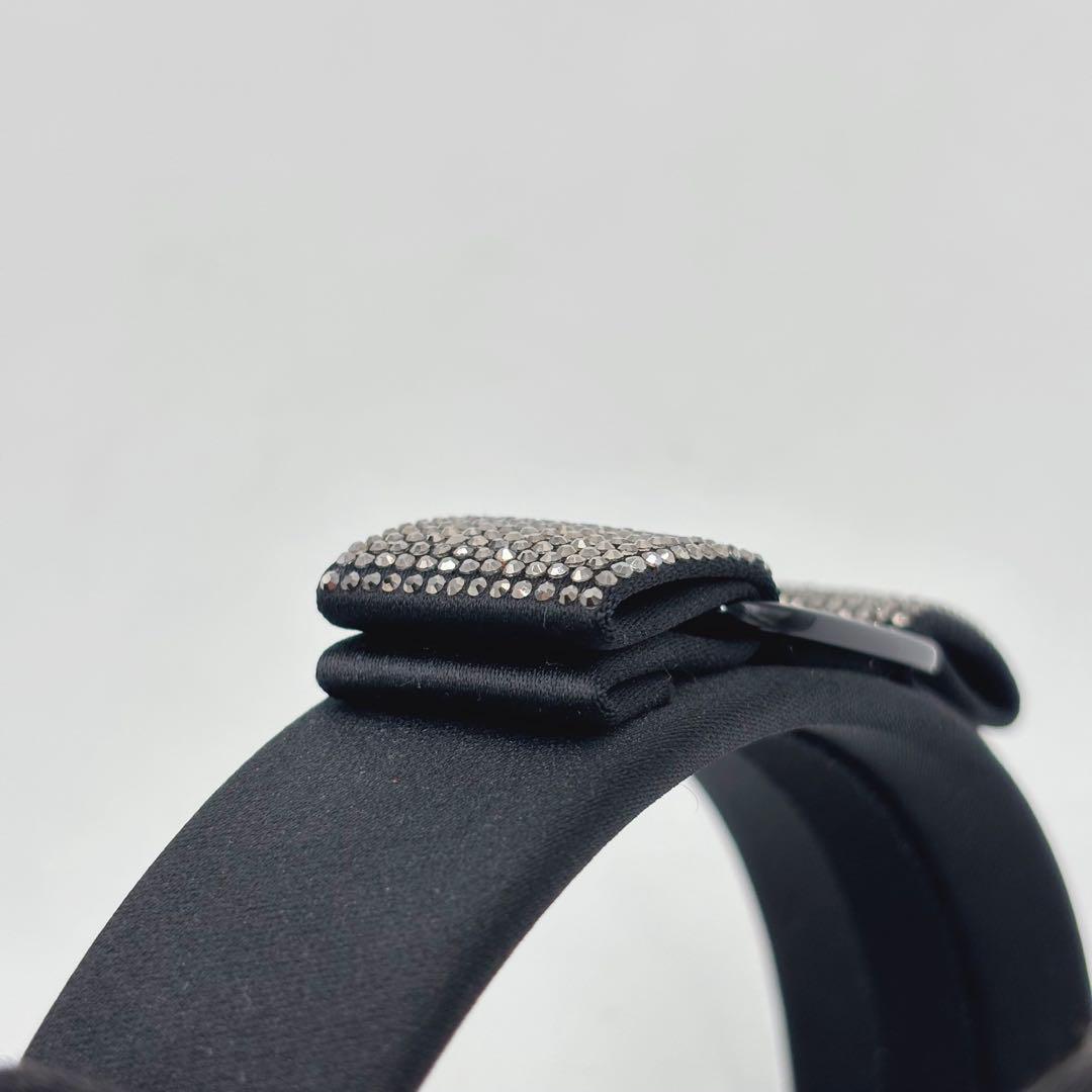 極美品フェラガモ ヴァラリボン サテン ラインストーン カチューシャ ブラック