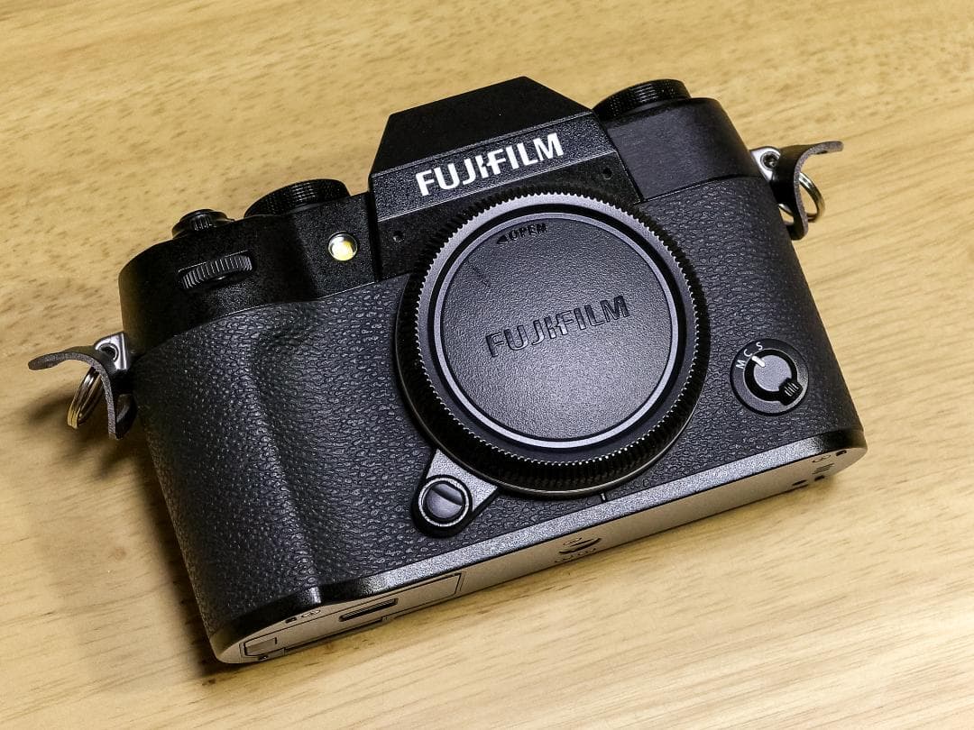 FUJIFILM X-T50 ボディ 純正チャージャー + 予備バッテリー付きの通販