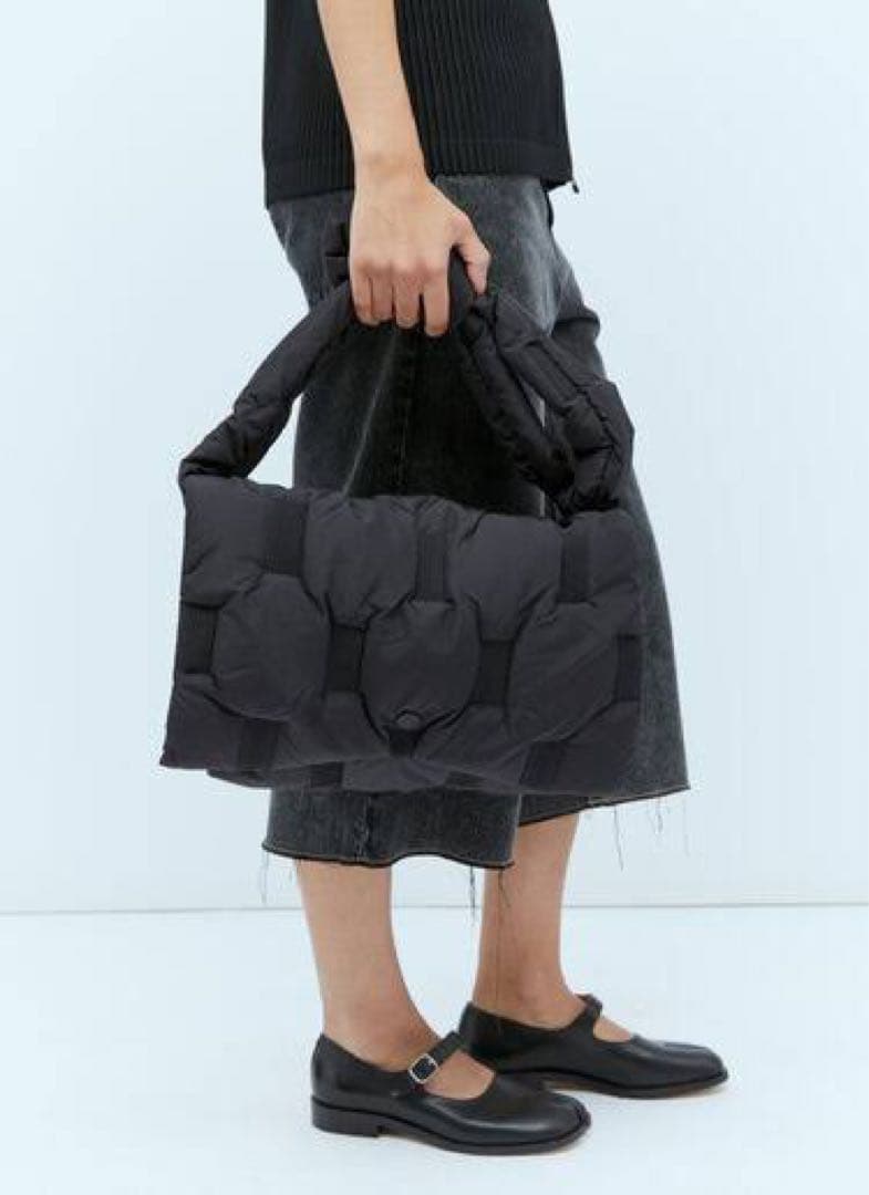 ISSEY MIYAKE SQUARE CUSHION スクエアクッション