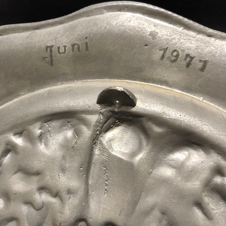 珍品◼️蔵からカッコイイ西洋騎士のアンティークなブロンズの盾の様