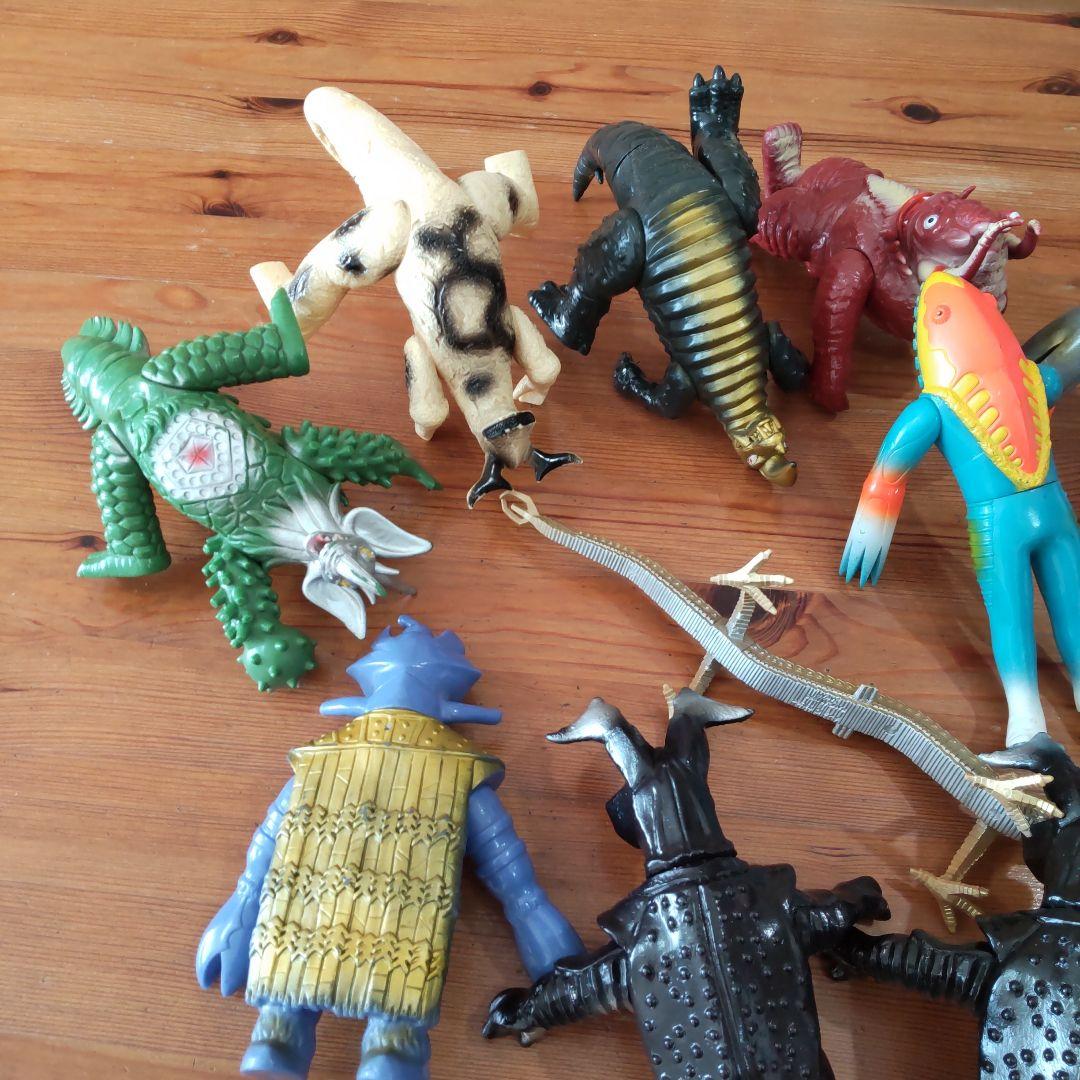 ウルトラマンシリーズ 　　　　　　　　　怪獣ソフビ 12体セット
