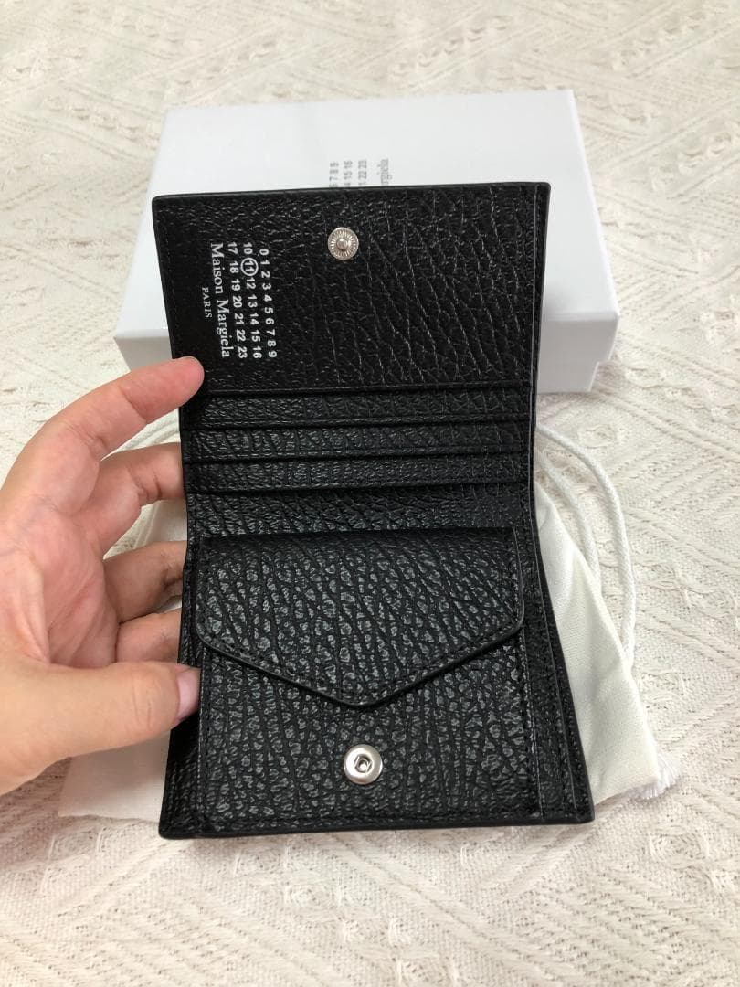 黒　二つ折り財布　匿名配送