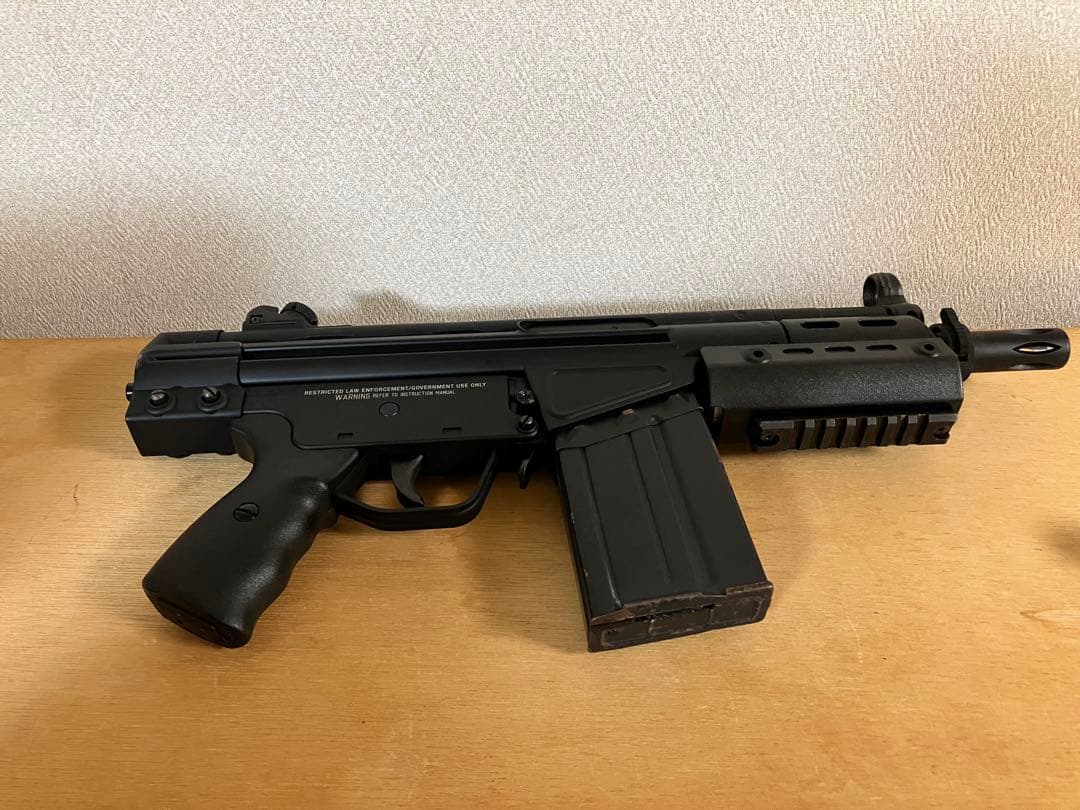 東京マルイ　電動ガン　H&K G3 SAS バッテリー充電器付き　予備マガジン付