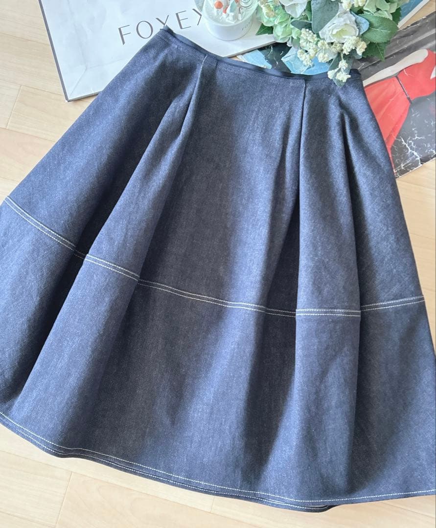 極美品！FOXEY2025即完売バロンデニムスカート 38 Rene