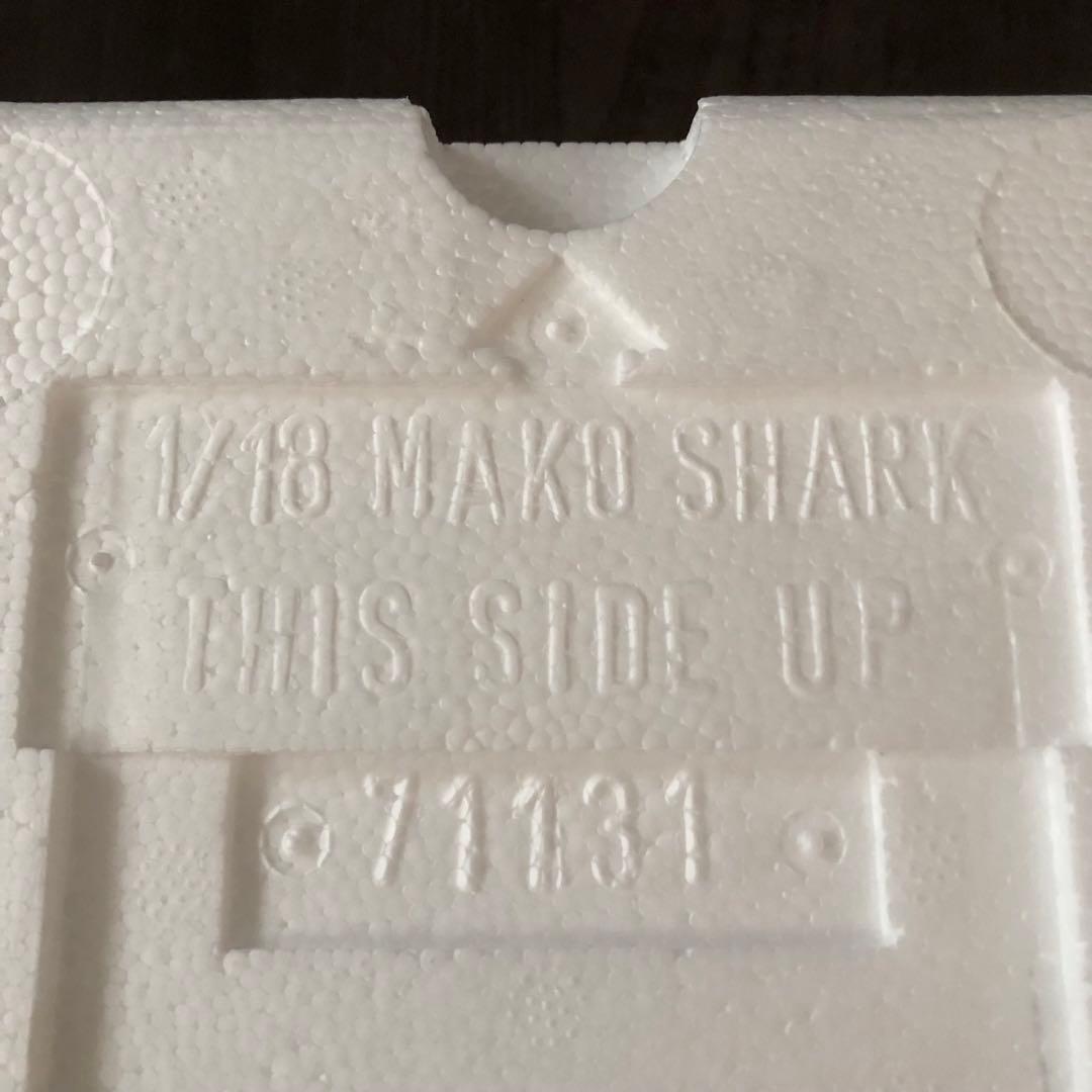 オートアート ミレニアム　コルベット　マコシャーク　1/18 新品未使用品