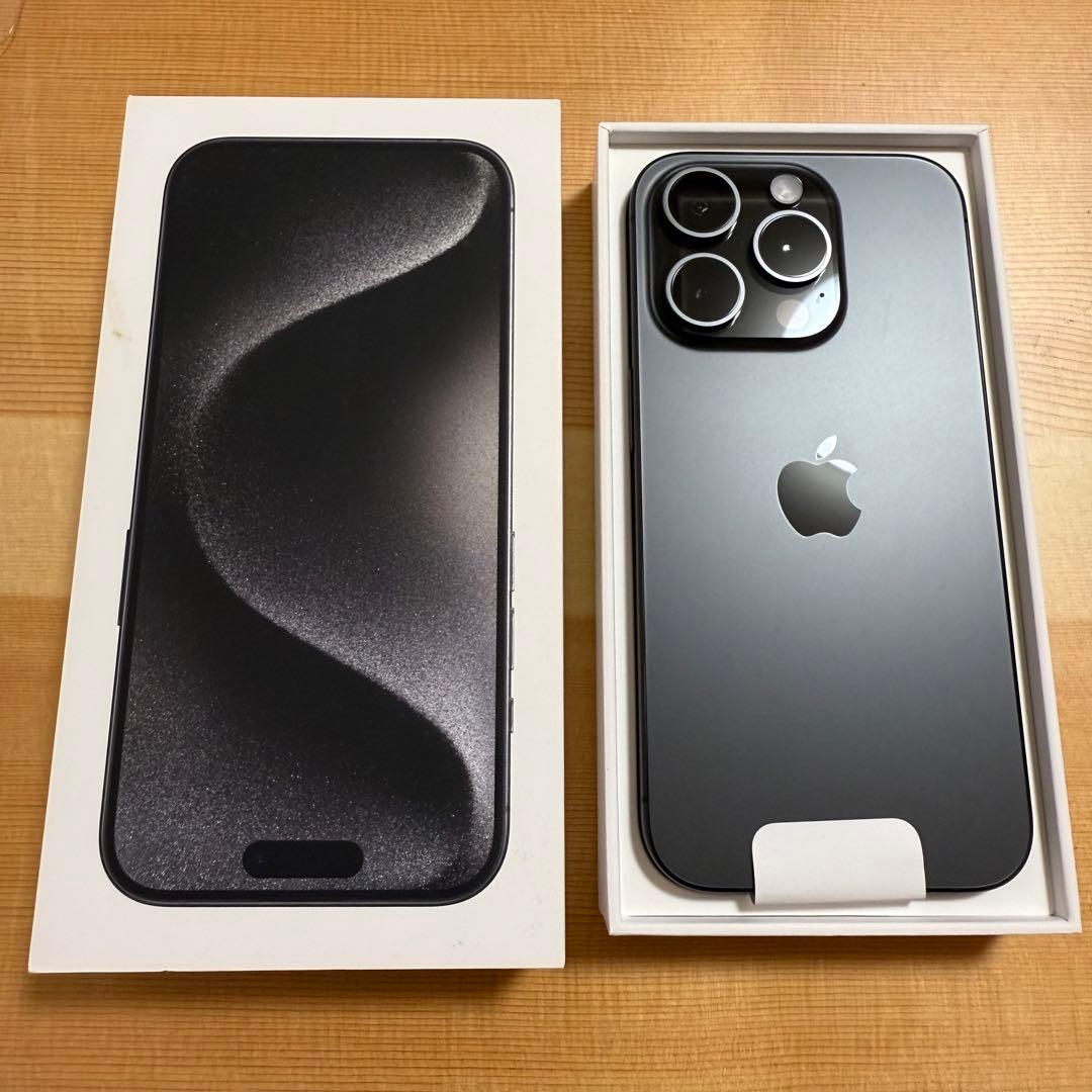 iPhone 15Pro 256GB ブラックチタニウム バッテリー100%