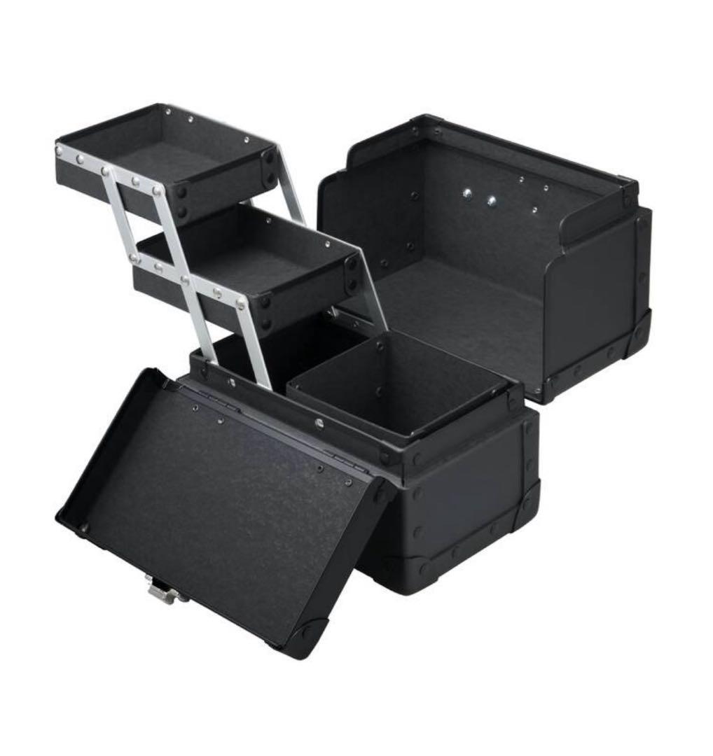 【期間限定値下げ】シュウウエムラ　TASAKI メイクアップボックス