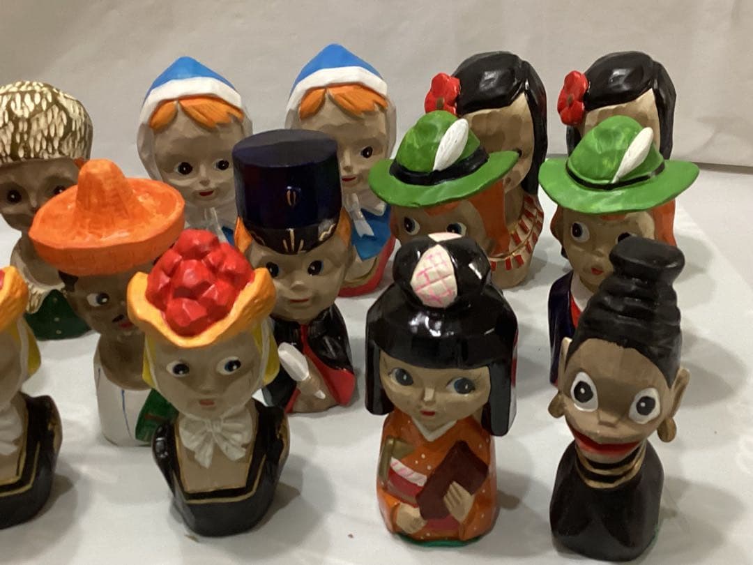 名古屋相互銀行　世界民族貯金箱　陶器製　合計19個　ノベルティ　レトロ　未使用品