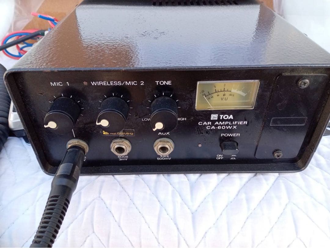 TOA 2個で60W選挙スピーカー広報 車載アンプ60W マイク1本 スピーカー