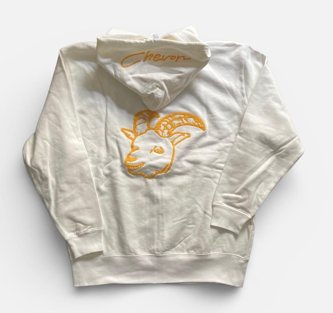 受注生産限定】Chevon 刺繍ジップアップパーカー ホワイト/黄 XLサイズ
