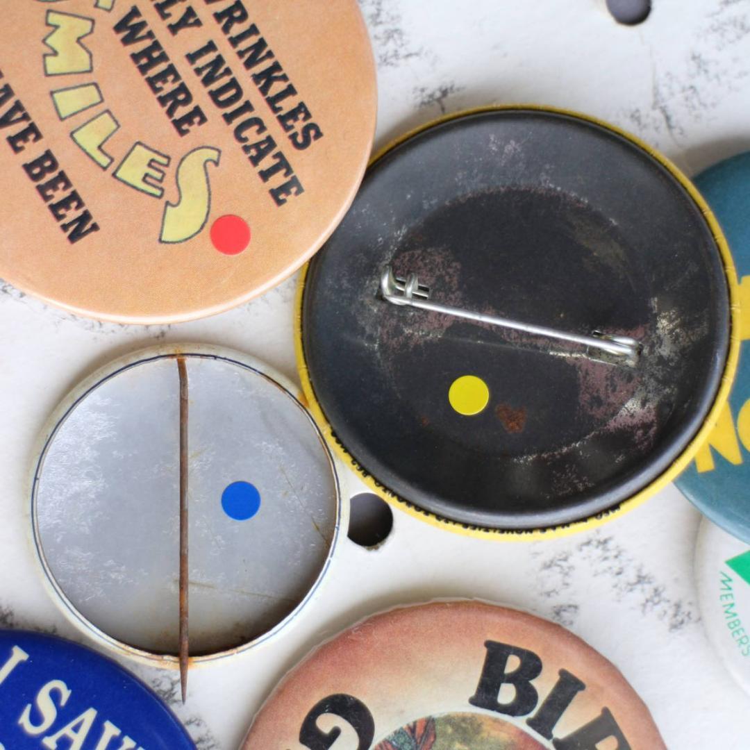 古着卸】ビンテージ 缶バッジ 107個 まとめ売り 仕入 アメリカ