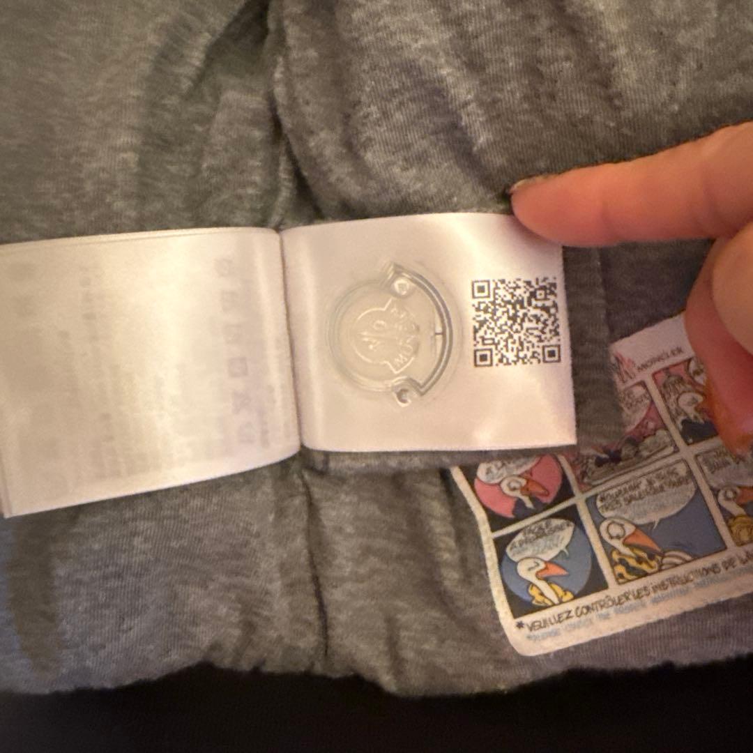 MONCLER フード付きダウンジャケット