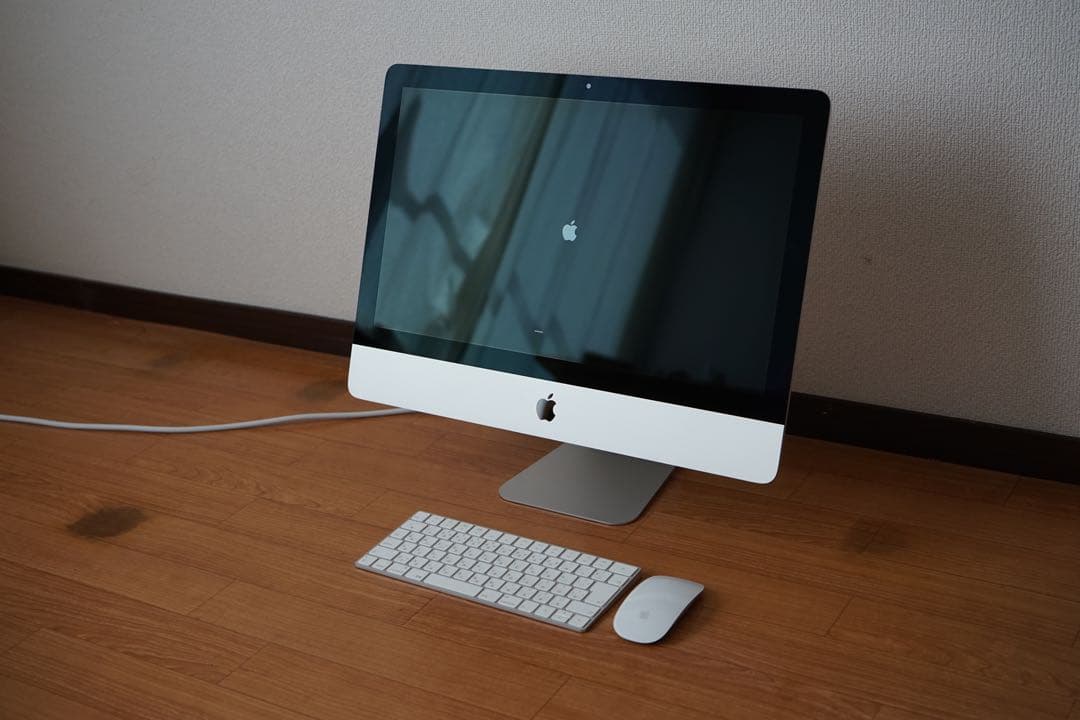 iMac 2019 21.5inch Retina 4K マウス、キーボード付き