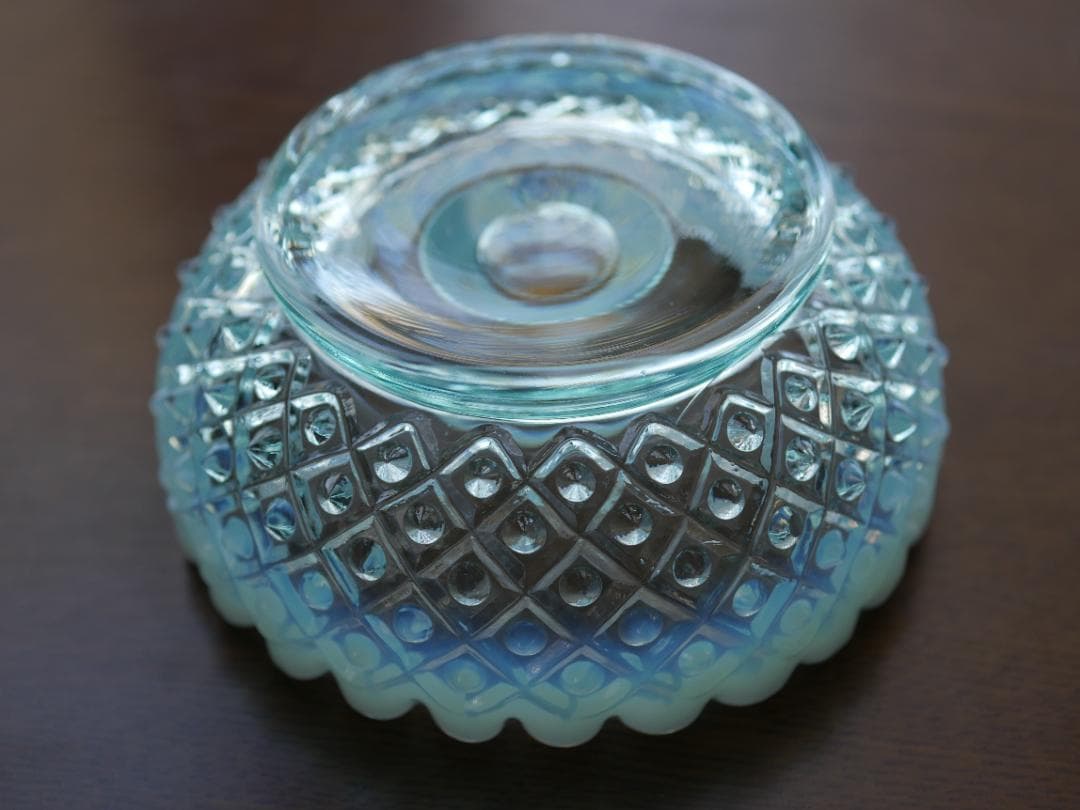 フェントン1949年ブルーオパールセント ダイアモンドレース