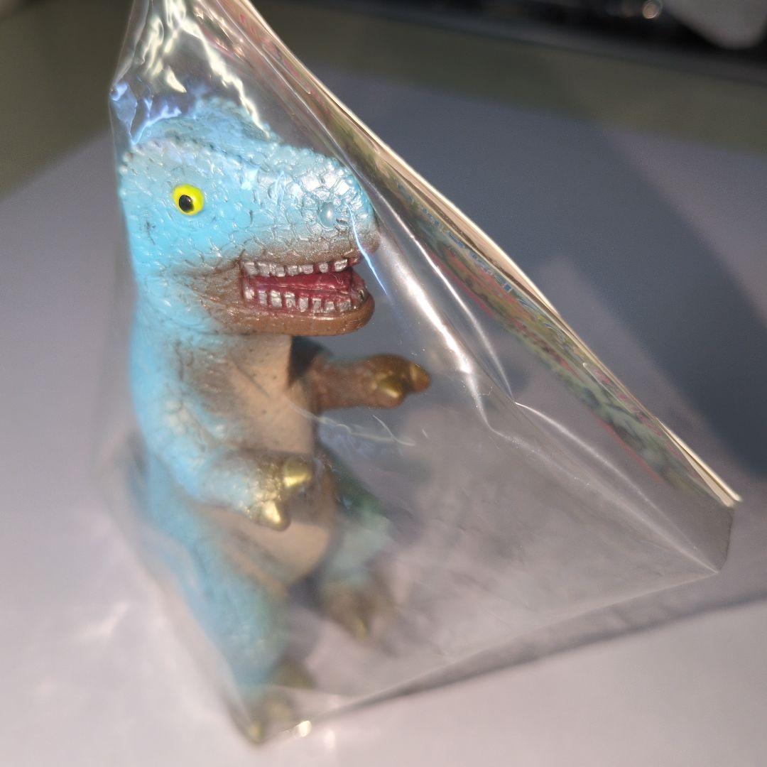 ぶたのはな ソフト焼き玩具ミニ恐竜シリーズ　ティラノサウルス（ゴロザウルス風?）