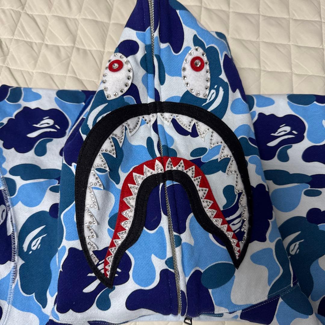 【希少】A BATHING APEパーカー限定品