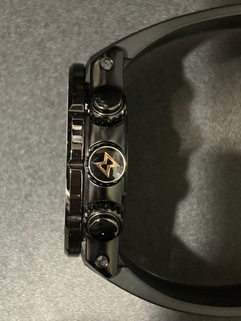 フ*モ様 【美品】EDOX クロノグラフ クロノオフショア1 カモフラ 迷彩 限