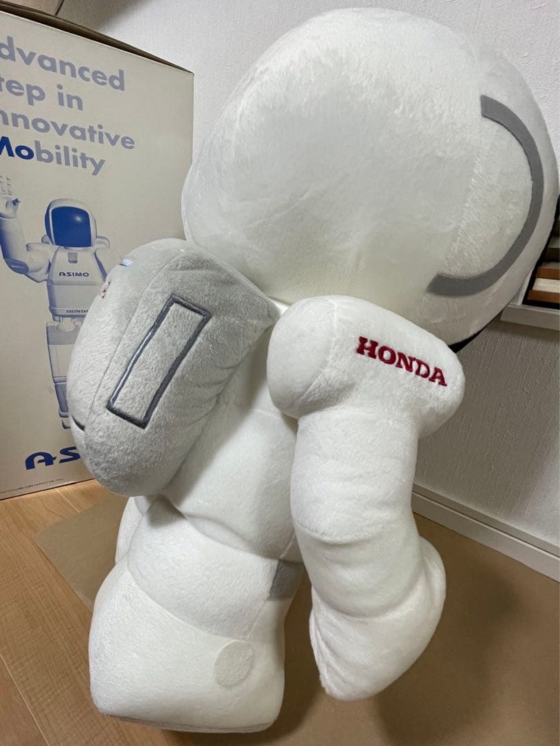ASIMO 特大ぬいぐるみ - メルカリ