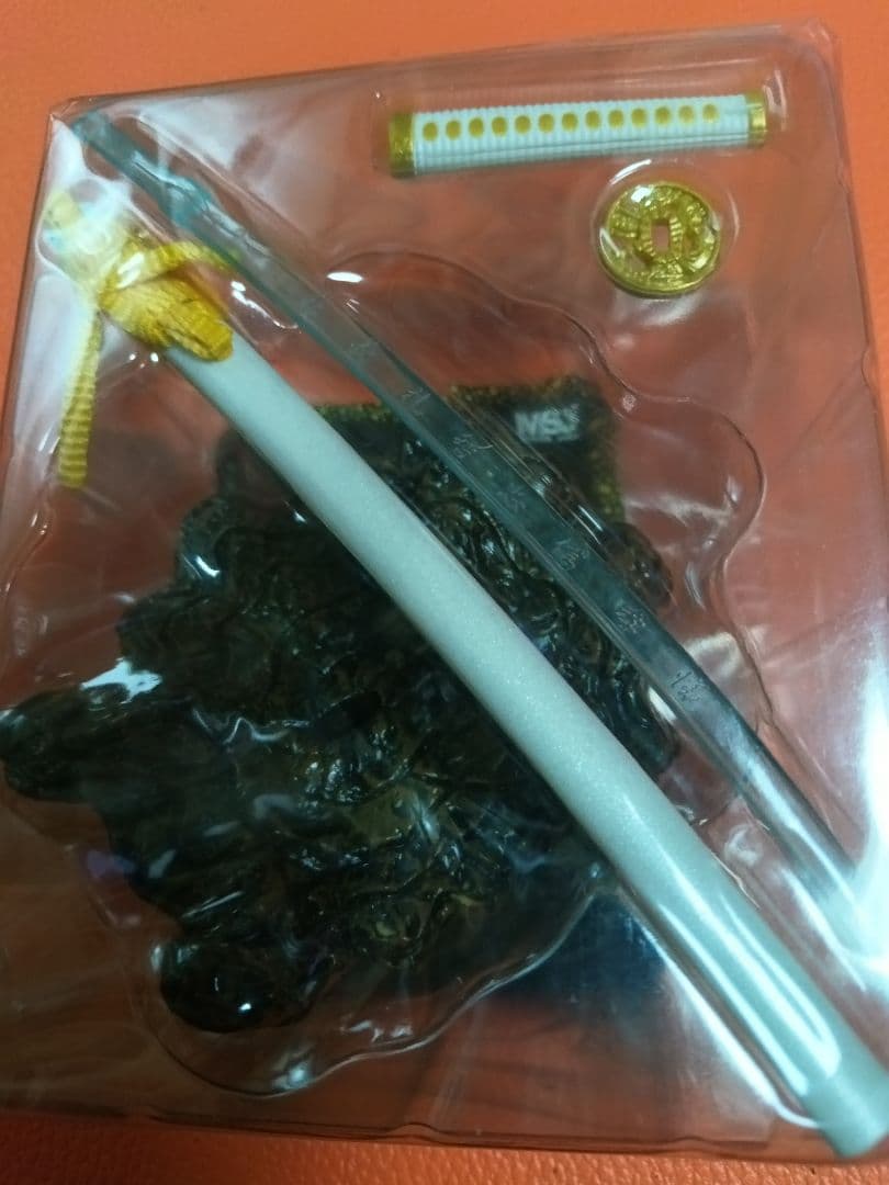 里見八犬伝 クリスタル 宝珠 　宝珠8種＋村雨丸シークレット2　台座・千年樹完成