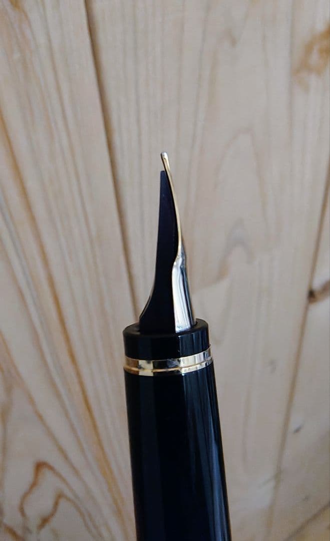 初代エラボー　SMニブ　PILOT　万年筆　軟ニブ　ELABO