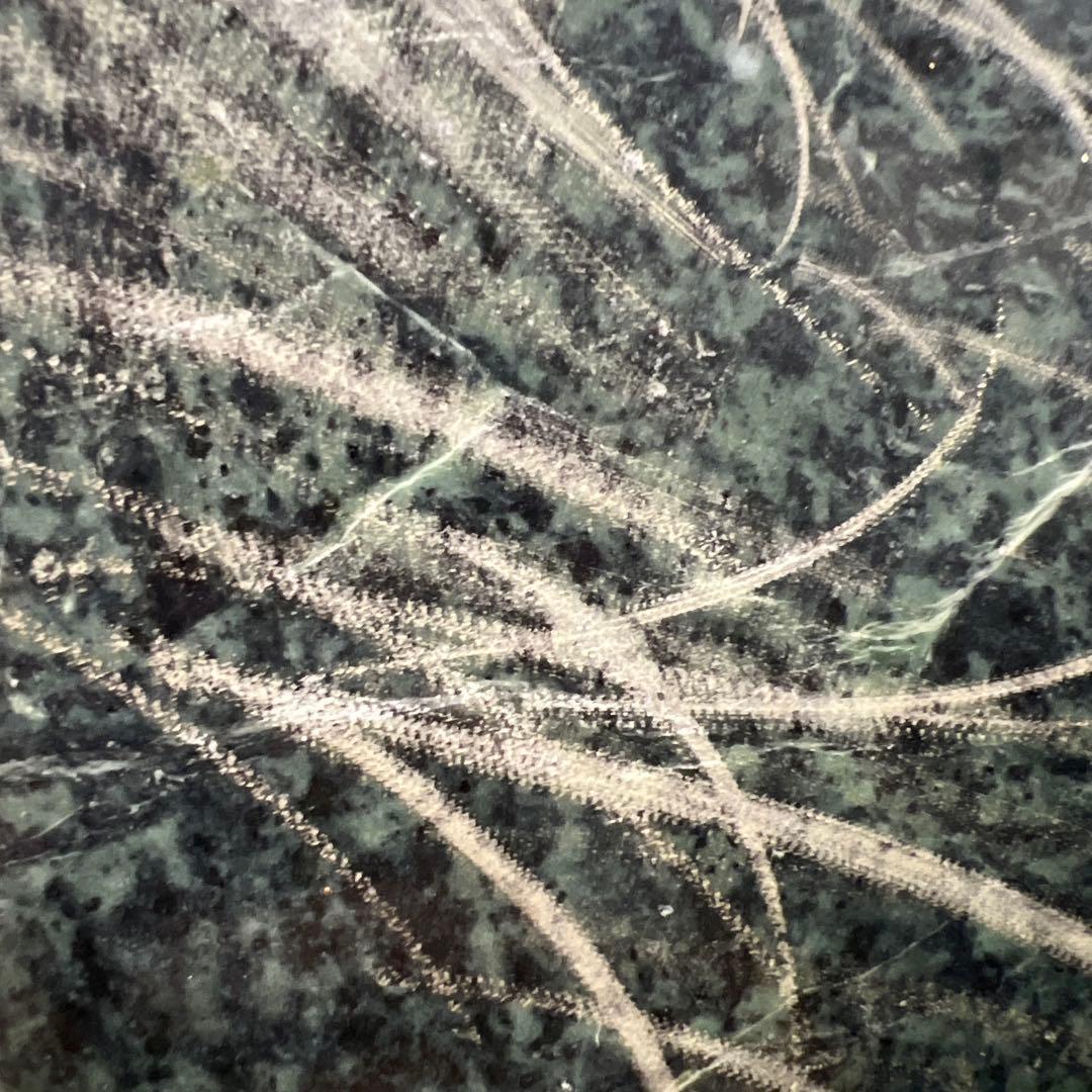 【高級美術品】大理石 影彫り 円形 石板画／白虎図 巨大サイズ 銘・台座付