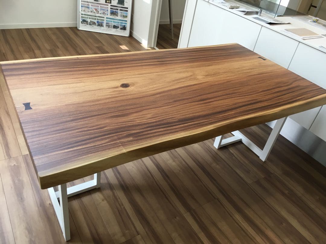 モンキーポッド　一枚板　アイアン　脚付