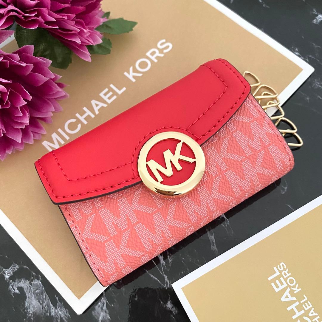 最新ファッション - 新品 COACH コーチ 財布 折り財布 ワインレッド