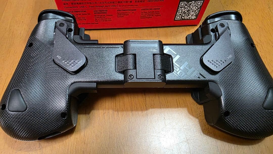 ASUS ROG TESSEN ゲームコントローラー