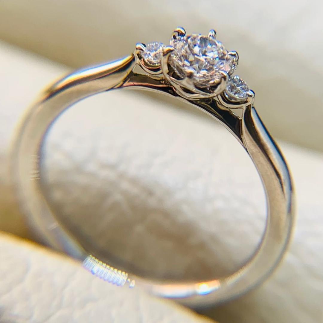 極美品 俄 ダイヤモンド 白鈴 pt950 ダイヤモンド プラチナ リング 指輪