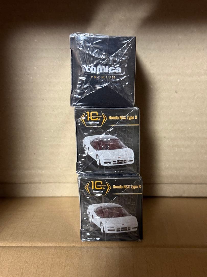 トミカプレミアム　10周年　日産 GT-R 非売品　1個　ホンダ　NSX 2個