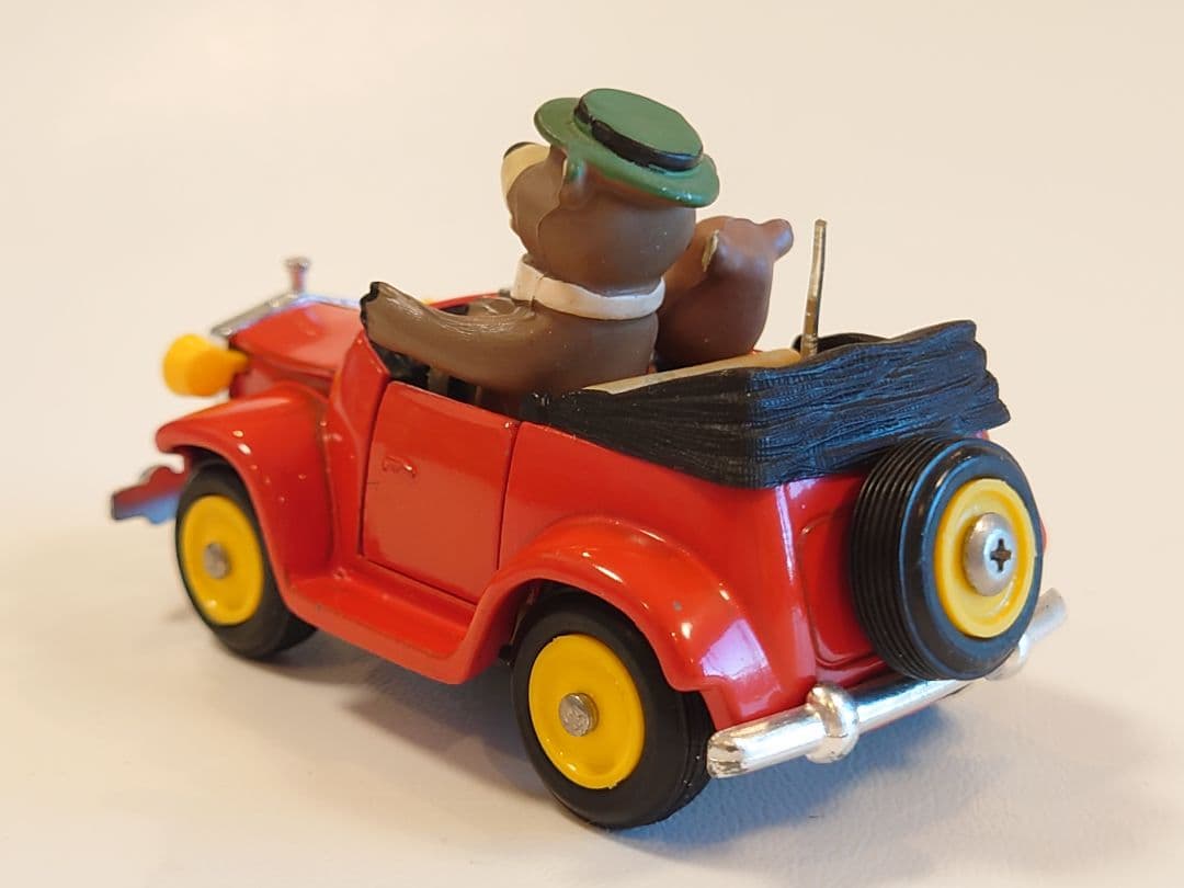 ミニカー MEBE TOYS A-35 YOGI E BOO BOO