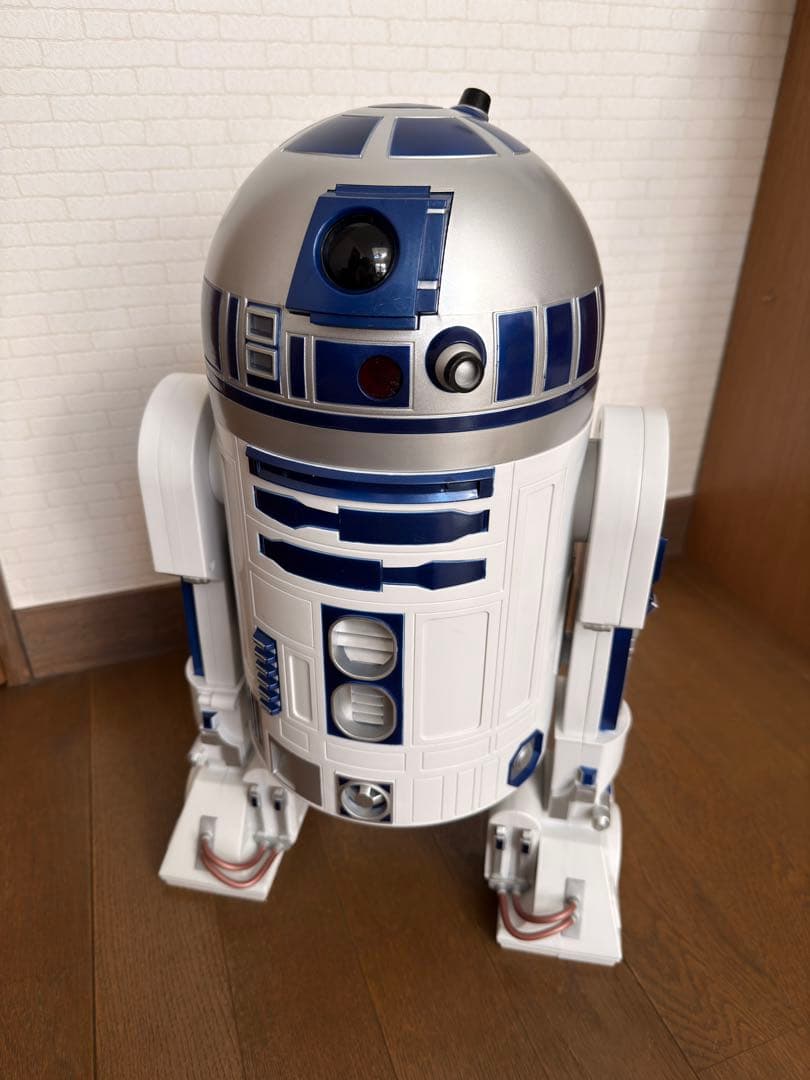 デラックス R2-D2 フィギュア