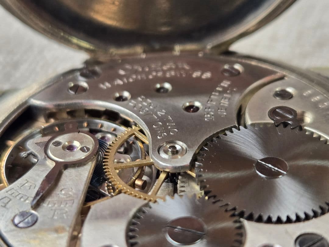 100年前の OMEGA　シルバーハンターケース スモセコ　メガヴィンテージ