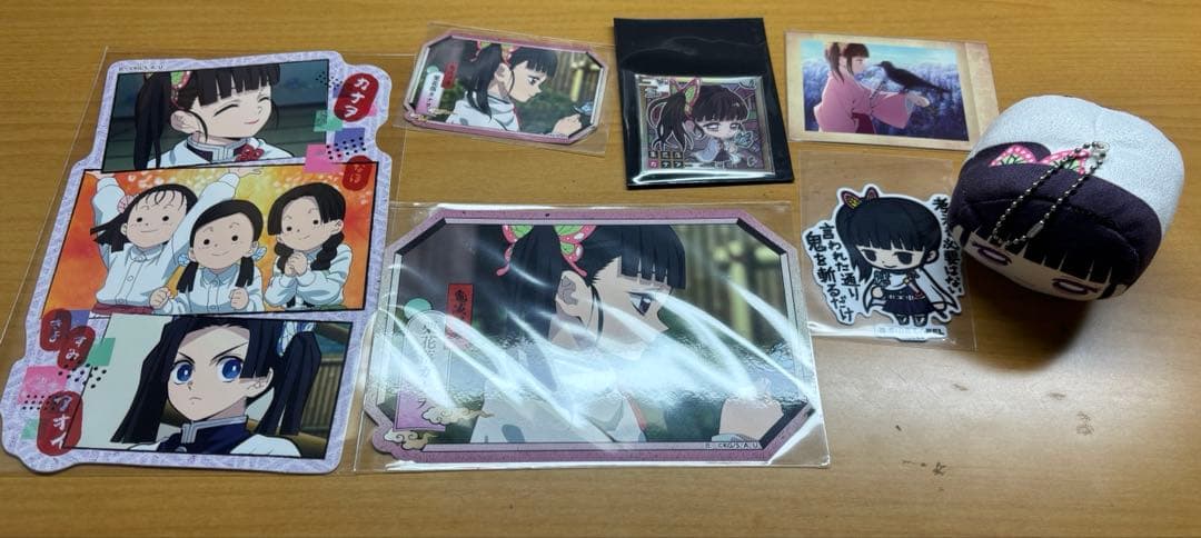 鬼滅の刃 栗花落カナヲ フィギュア ステッカー 缶バッジ チャーム まとめ売り