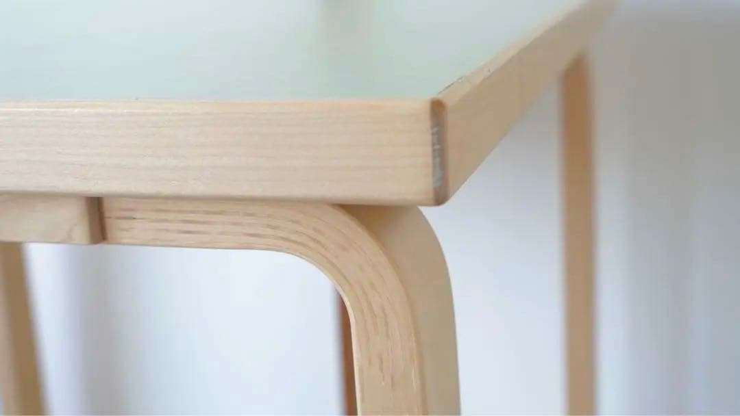 artek アルテック　アルヴァ・アアルト　テーブル　北欧　ピスタチオ　81C